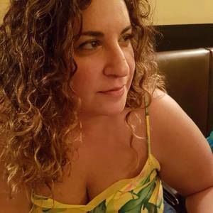 Meet your Posher, Mia